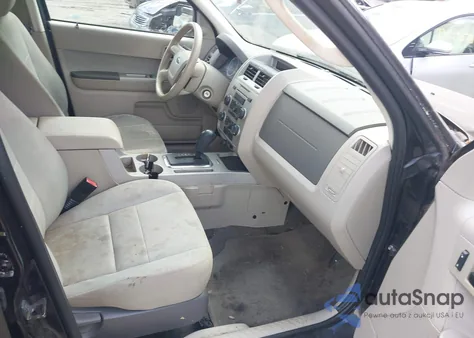 2010 Ford Escape Xlt from USA, damaged, VIN 1FMCU9DG3AKD23733